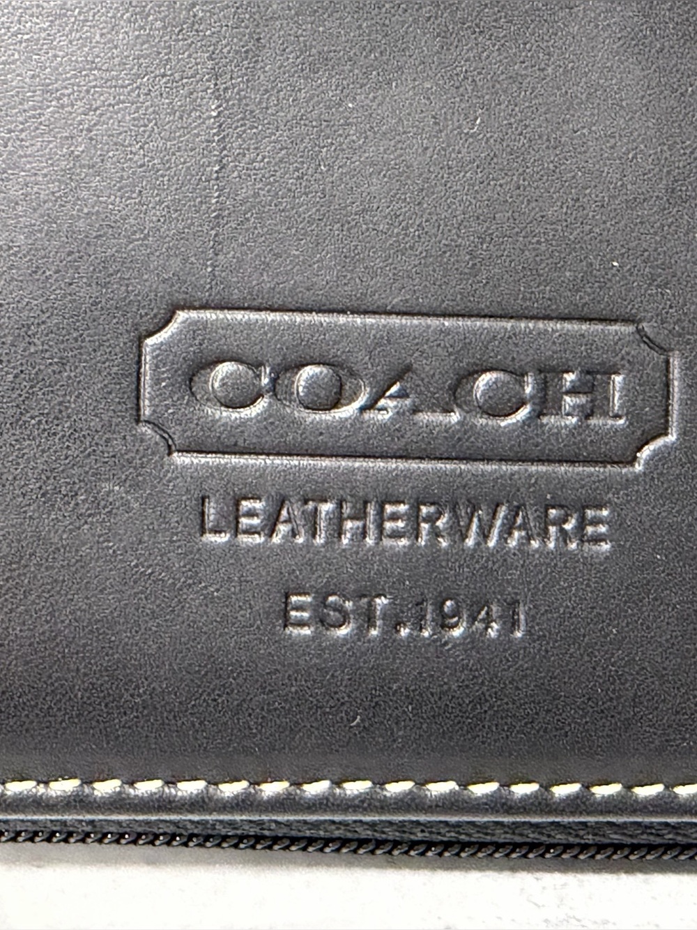 Coach CD DVD Carrying Case Holder Black Leather  Zip Storage Vintage Y2K - Picture 2 of 13